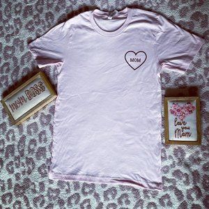 Pink Heart Mom t-shirt